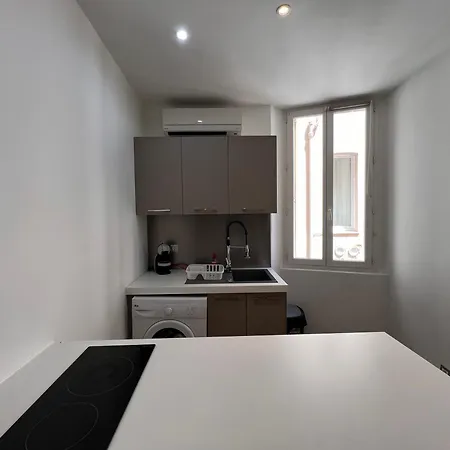 B032 Grand Au Marche Forville Apartamento Cannes