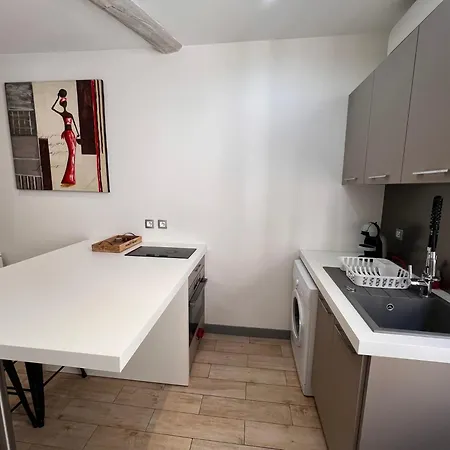 B032 Grand Au Marche Forville