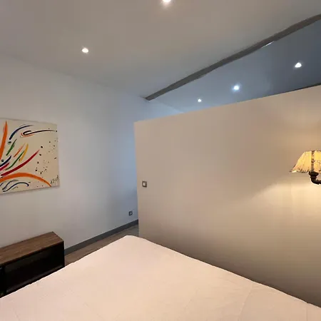 B032 Grand Au Marche Forville *